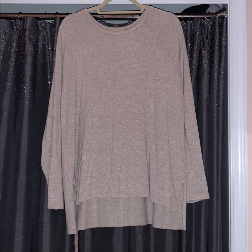 AE soft and sexy plush shirt!